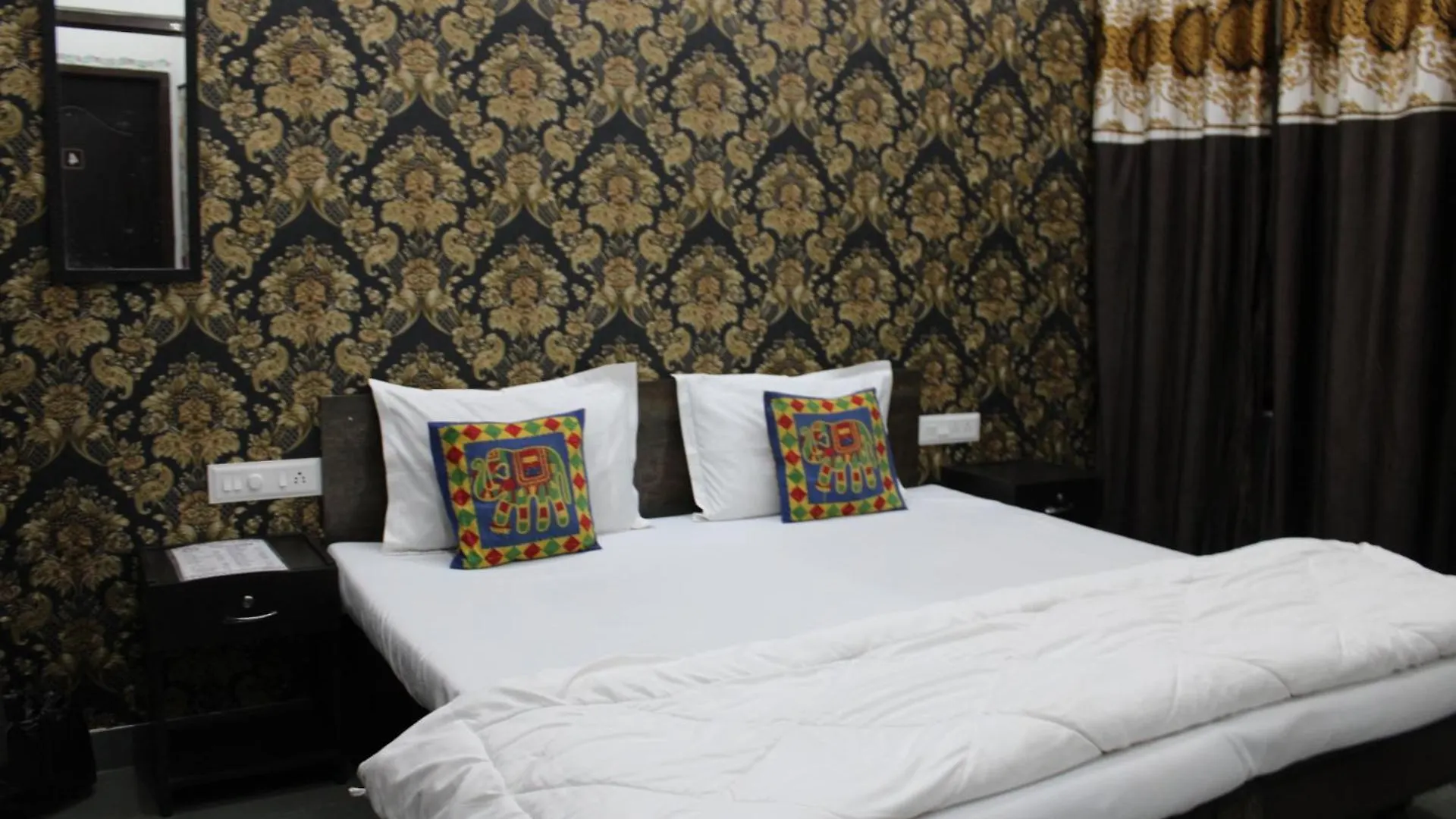 Hill Paradise Home Stay Udaipur